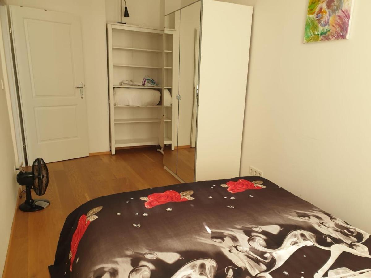 Deluxe Apartment 5P Mm Wien Exteriör bild